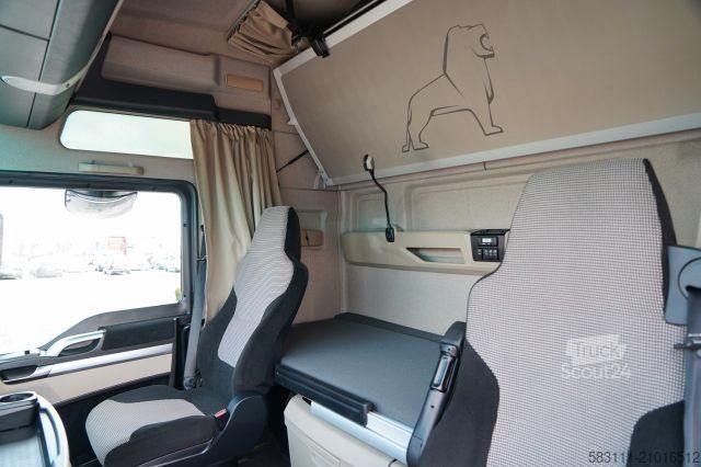 Volumen SZM MAN TGX 18.460 / XXL / RETARDER / NAVI RIO