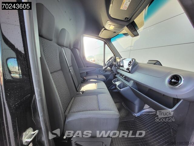 Izogibanje trčenju. Pomoč pri prometnih znakih. Pomoč pri usmerjanju pozornosti. Aktivna pomoč pri o Mercedes Sprinter 319 CDI Automaat L2H2 2025model ACC LE...