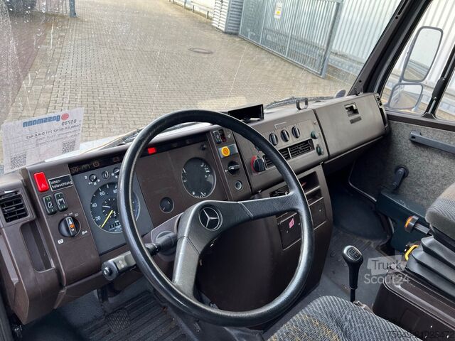 Autobus Mercedes-Benz 711 D-KA 4x2 711 D-KA 4x2, Standklima, 11-Sitze, 2 x on stock