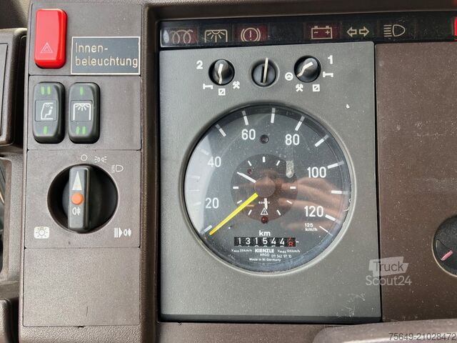 Autobus Mercedes-Benz 711 D-KA 4x2 711 D-KA 4x2, Standklima, 11-Sitze, 2 x on stock