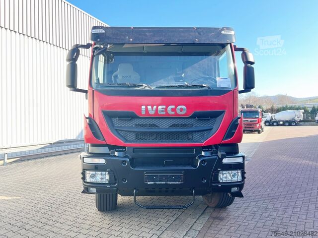 Camion à usage spécial Iveco-Magirus Trakker AD410T50 8x4 Trakker AD410T50 8x4, Stahlmulde ca. 16m³, hydr. Heckklappe