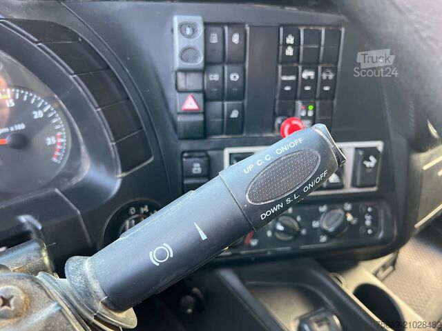 Camion à usage spécial Iveco-Magirus Trakker AD410T50 8x4 Trakker AD410T50 8x4, Stahlmulde ca. 16m³, hydr. Heckklappe