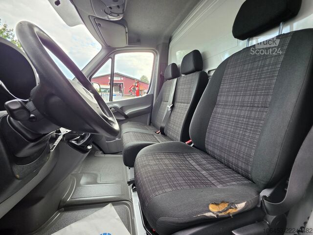 Saugwagen MERCEDES-BENZ 516 CDI 3 Achs Spühl+Kompressor+Haspel