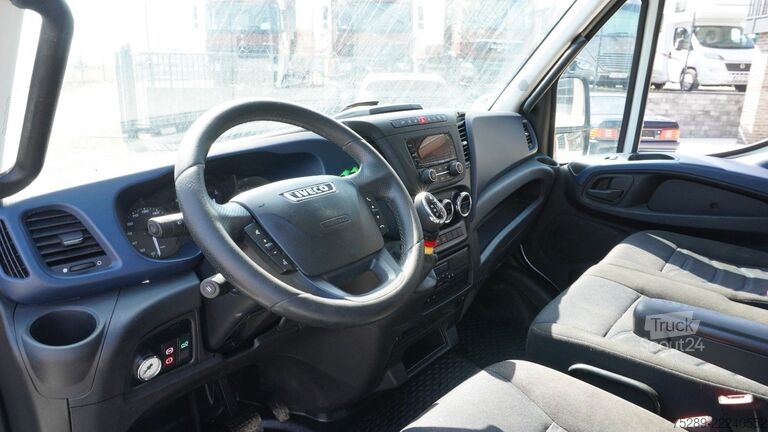 Ťahač IVECO 35C21 SZM Doppelbereifung Klima City Sattel