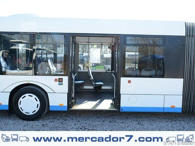 Kĺbový autobus Solaris Urbino 18 / Klima / 419.091 km / Euro 6