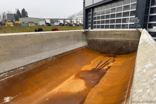 Autocarro ribaltabile VOLVO FMX-460 8x4 Dumper