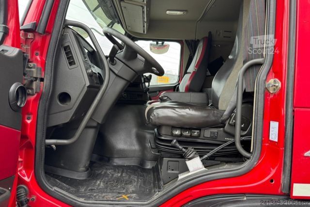 Autocarro ribaltabile VOLVO FMX-460 8x4 Dumper