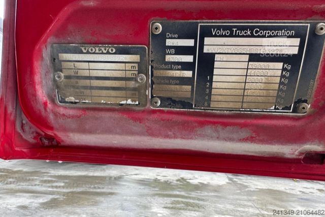 Autocarro ribaltabile VOLVO FMX-460 8x4 Dumper