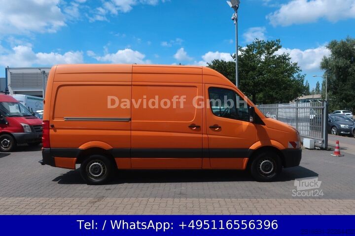 Dodávka s vysokou strechou VOLKSWAGEN Nr.A105 Crafter L2H2 1.Hand SHZ / AHK/Bott-Regal