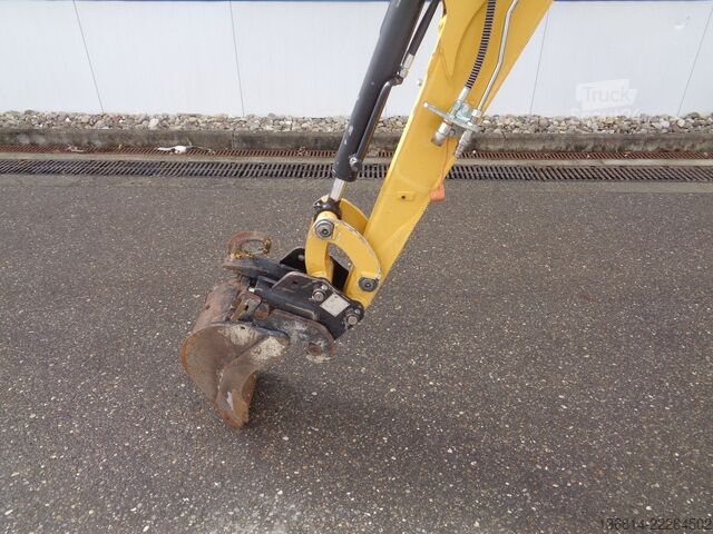 Μίνι εκσκαφέας CATERPILLAR 301.7D SW + Schaufel