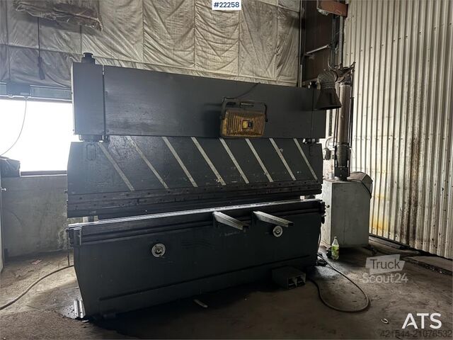 Būvniecības iekārta  LVD PP 70/25–30 press brake