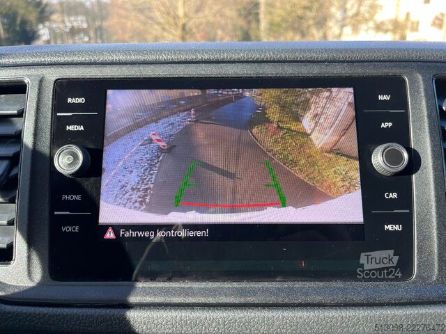 Fourgon tôlé VOLKSWAGEN CRAFTER KOFFER LBW+PORTALTÜR KAMERA KLIMA NAVI