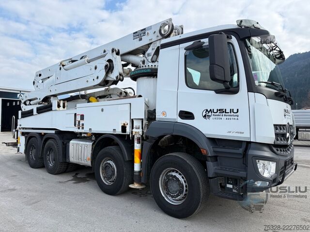 Autobetoniera cu pompă MERCEDES-BENZ LKW Betonpumpe Arocs 3746 8X4 Everdigm ECP38CX