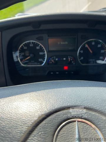 Krautuvas sumontuotas ant sunkvežimio MERCEDES-BENZ Axor 1833L PRITSCHE KRAN PK 12002 EH SEHR GEPFLE