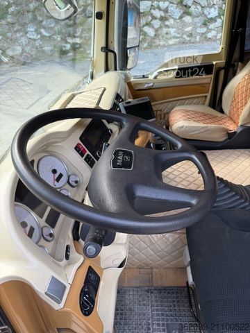 Camión volquete trilateral MAN 33.440 TGS6X4 BLATT BLATT EFFER KRAN TOP ZUSTAND