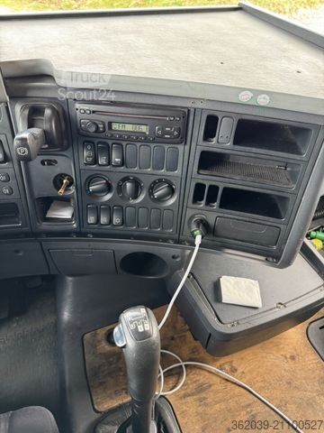 Camião pesado SCANIA R420 Sattelzugmaschine