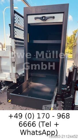 Trevägs tippbil FUSO Canter 7 C 18 Kipper und Werkzeugschrank