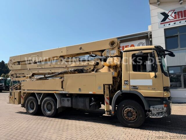 Tovornjak s črpalko za beton MERCEDES-BENZ Actros 3341K 6X4 Putzmeister BSF 36M/4