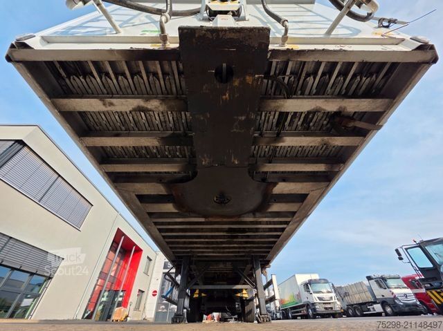 Puspriekabė su judančiomis grindimis STAS S3000ZX