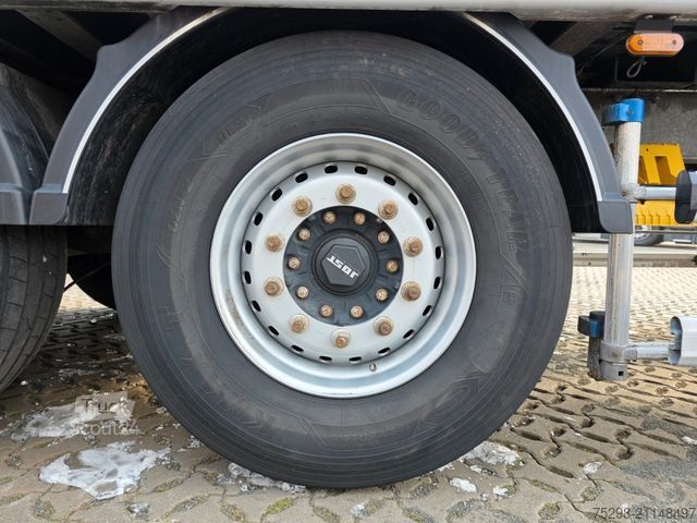 Puspriekabė su judančiomis grindimis STAS S3000ZX