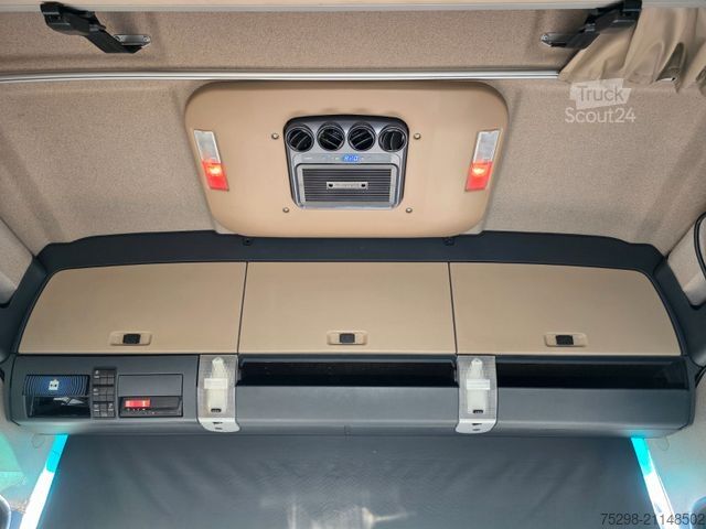 Volumen trækker MAN TGX 18.460 4X2 LLS-U/Retarder/Standklima/ADR AT