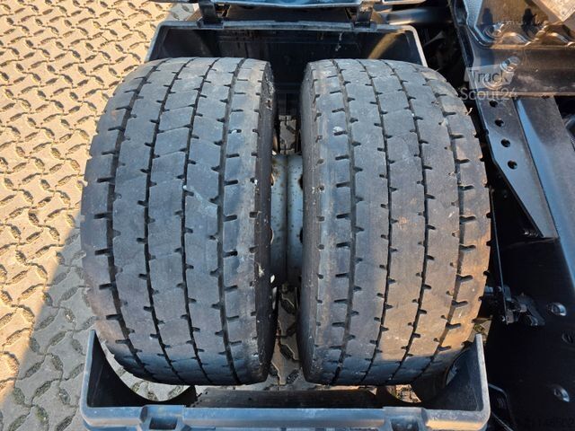 Volumen trækker MAN TGX 18.460 4X2 LLS-U/Retarder/Standklima/ADR AT