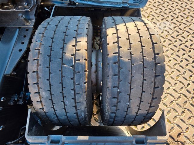 Volumen trækker MAN TGX 18.460 4X2 LLS-U/Retarder/Standklima/ADR AT