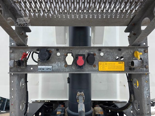 Kipper Auflieger SCHMITZ CARGOBULL SKI 24 SL 7.2 / Liftachse