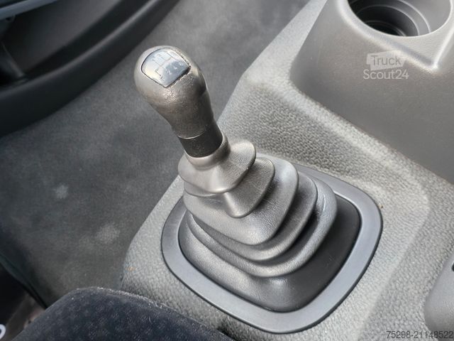 Škatlasti tovornjak MERCEDES-BENZ Atego 1222 / Ladebordwand