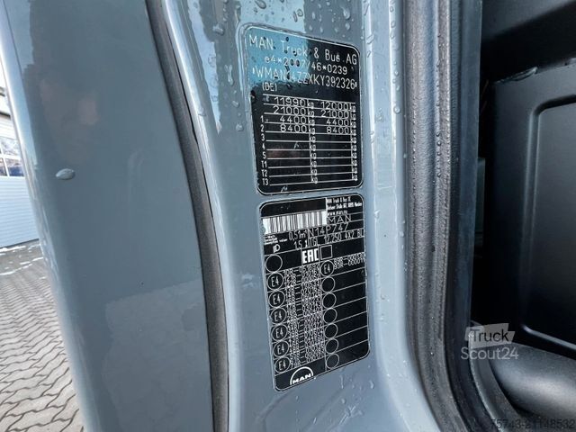 Boskapsbil MAN 12 250 5 Pferde Pop-Out