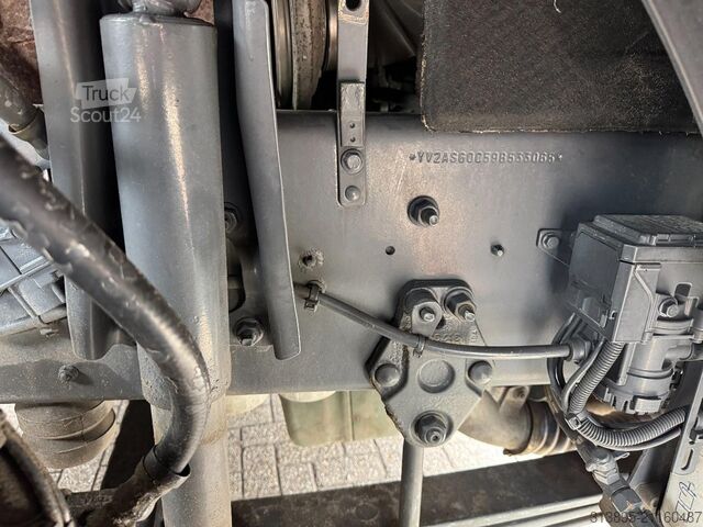 Kraanwagen Volvo FH 6x2 HMF 2820 K5, NCH Cable system Like New !