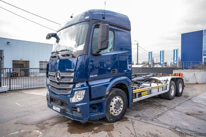 Sistem de braț cu cârlige MERCEDES ACTROS 2648 -6X2+GARNIER THM 20U 6000