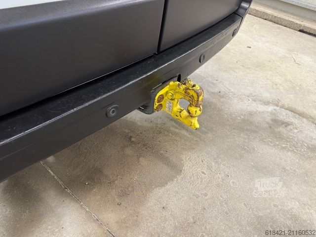 High top van RENAULT MASTER L3H3 2.3 DCI 136 AHK+NEW SERVICE