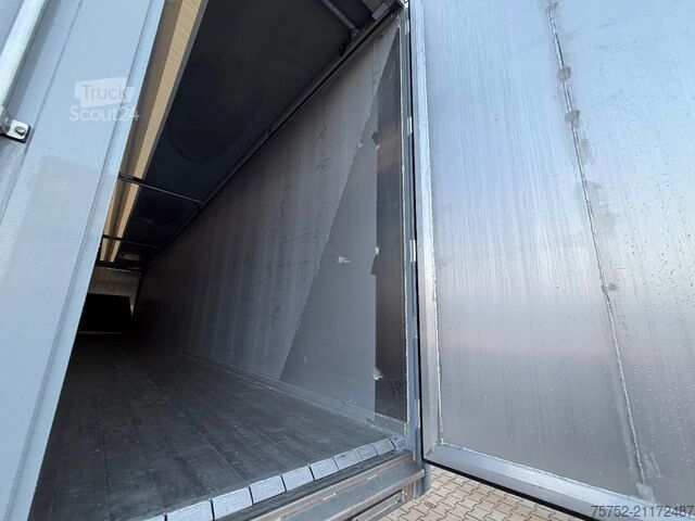 Hareketli zemin Kraker K-Force 92m2 Cargo Floor 10MM - Camera - Afvalz...