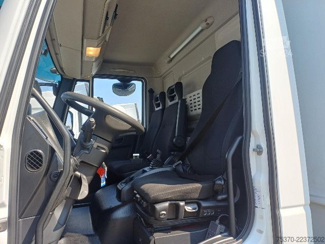 Camion cu platformă și prelată IVECO EUROCARGO ML120E25