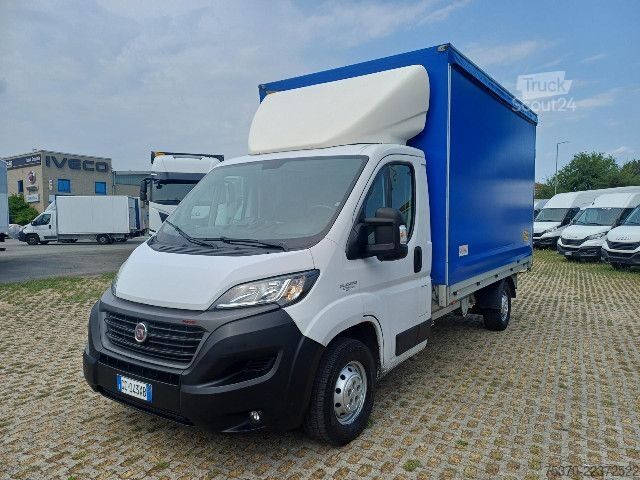 Camion bâché Fiat DUCATO