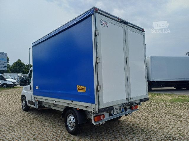 Camion bâché Fiat DUCATO