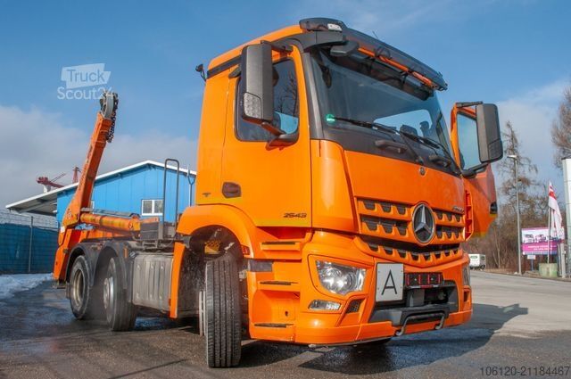 Camion benne MERCEDES-BENZ Arocs 2543 6x2 *Vorlauf-Lift-Lenk* Gergen Absetz