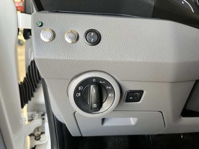  Volkswagen Transporter 2.0 TDI L2H1 30 DC Open laadbak Pic...