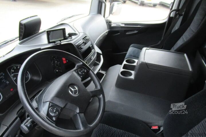 Resväska Mercedes-Benz Atego Bak + klep Euro 6 1527 L