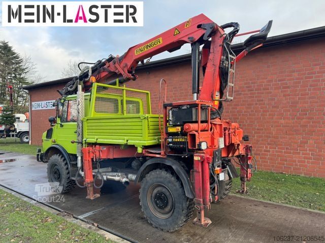 Teherautóra szerelt daru UNIMOG U 1650 PK 10500 Kran 15 m max. 3,9 t Seilwinde