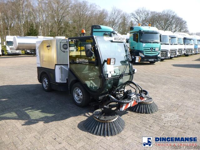 Barredora Nilfisk City Ranger CR3500 sweeper