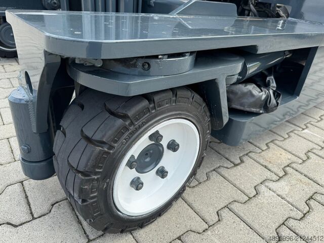 4-way forklift Combilift C3000/Triplex 5500 mm /Perfect condition