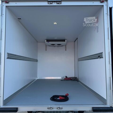 хладилен микробус Iveco Daily 35c18