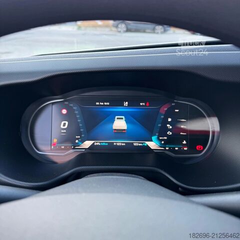 хладилен микробус Iveco Daily 35c18