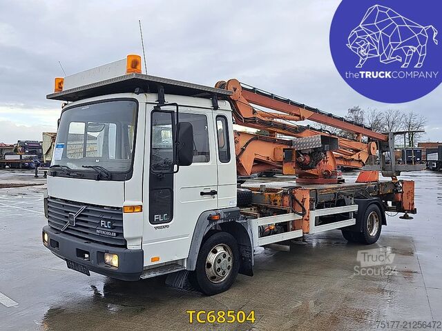 Châssis avec cabine Volvo FLC