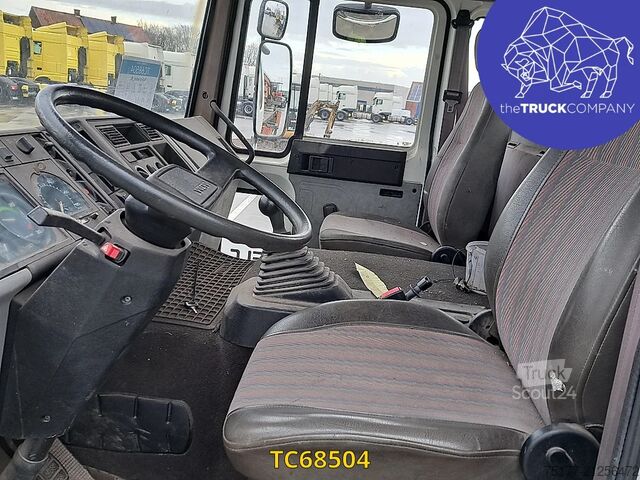 Châssis avec cabine Volvo FLC