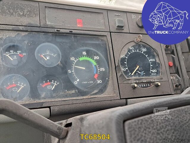 Châssis avec cabine Volvo FLC