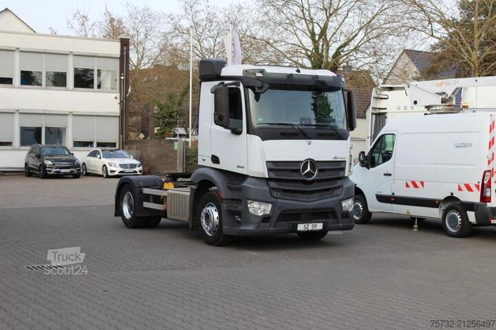 Standard tractor unit Mercedes-Benz Antos 1842   Anhähgerkupplung ACC Standheizung
