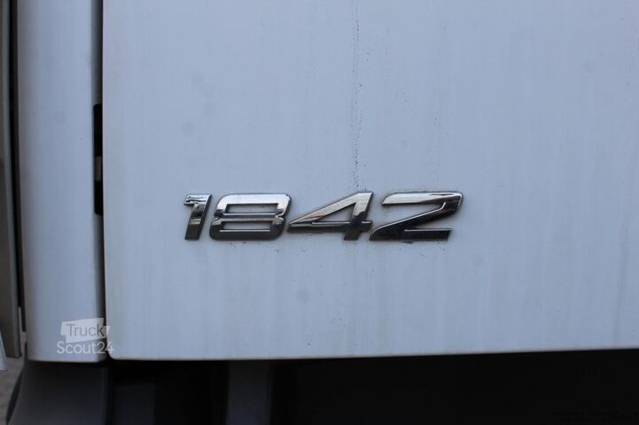Standard tractor unit Mercedes-Benz Antos 1842 Anhähgerkupplung ACC Standheizung